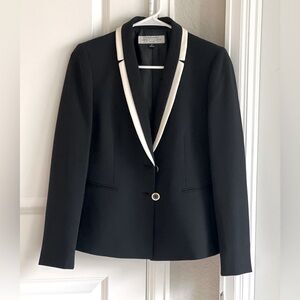 Two piece Tahari POWER suit